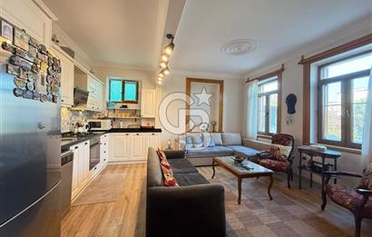 Urla İskelede Eşsiz Konumda Eşyalı Kiralık 2+1 Dubleks Daire