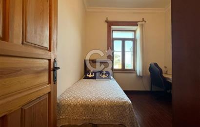 Urla İskelede Eşsiz Konumda Eşyalı Kiralık 2+1 Dubleks Daire