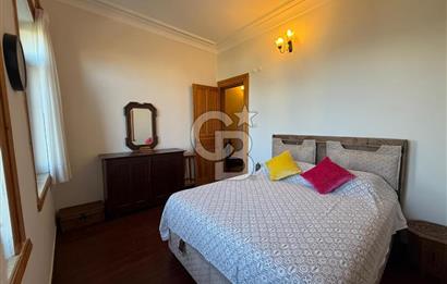 Urla İskelede Eşsiz Konumda Eşyalı Kiralık 2+1 Dubleks Daire