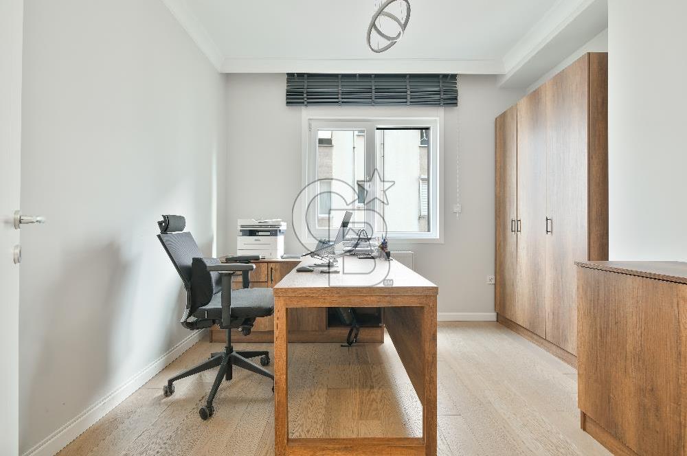 Çiftehavuzlar Cemil Topuzluda | Balkonlu, Klimalı, Eşyalı Ofis