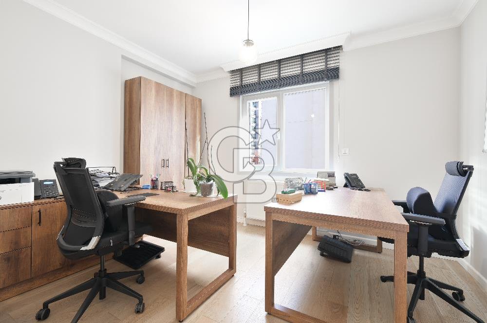 Çiftehavuzlar Cemil Topuzluda | Balkonlu, Klimalı, Eşyalı Ofis