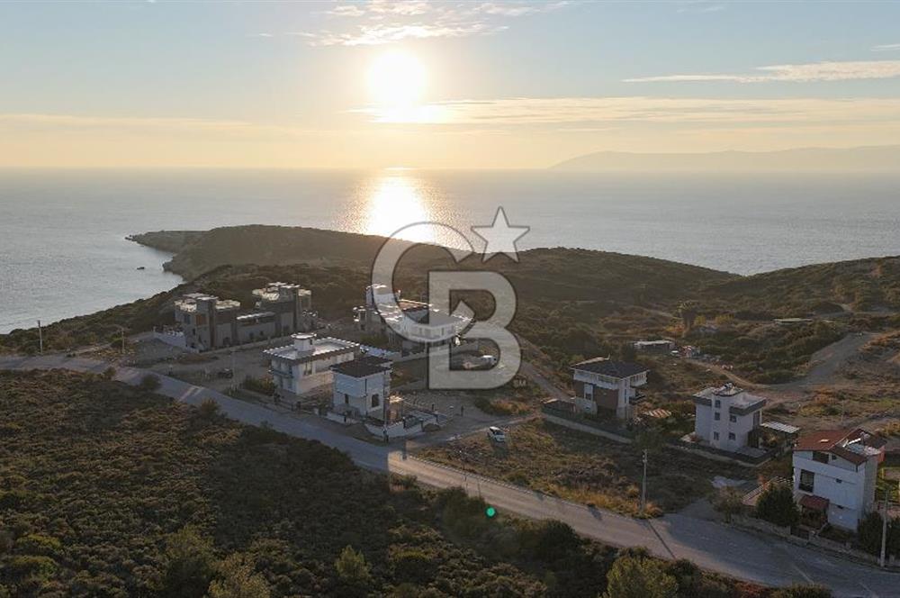 SEFERİHİSAR SIĞACIKTA SATILIK VİLLA İMARLI ARSA