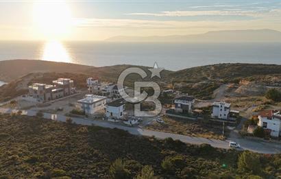 SEFERİHİSAR SIĞACIKTA SATILIK VİLLA İMARLI ARSA