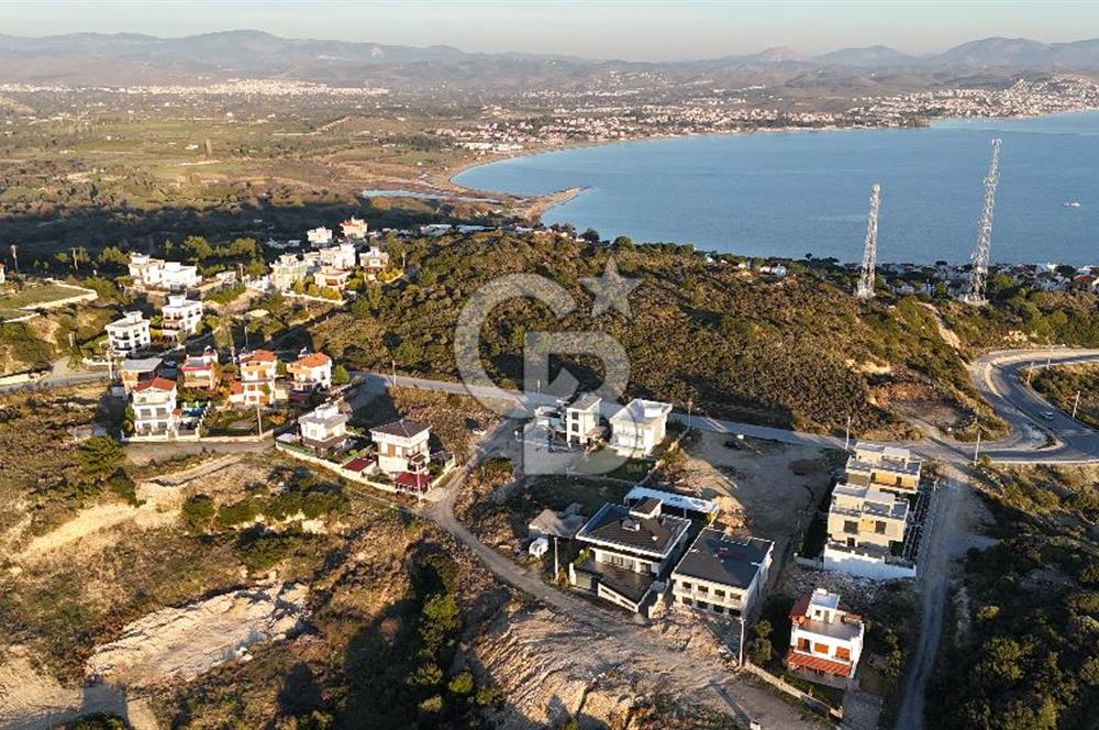 SEFERİHİSAR SIĞACIKTA SATILIK VİLLA İMARLI ARSA