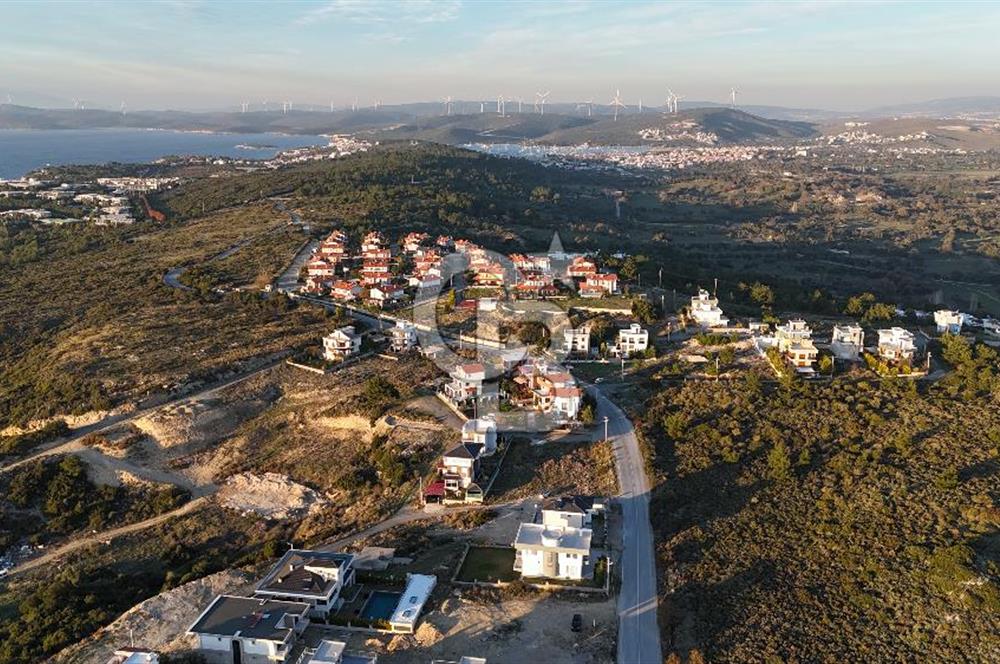 SEFERİHİSAR SIĞACIKTA SATILIK VİLLA İMARLI ARSA