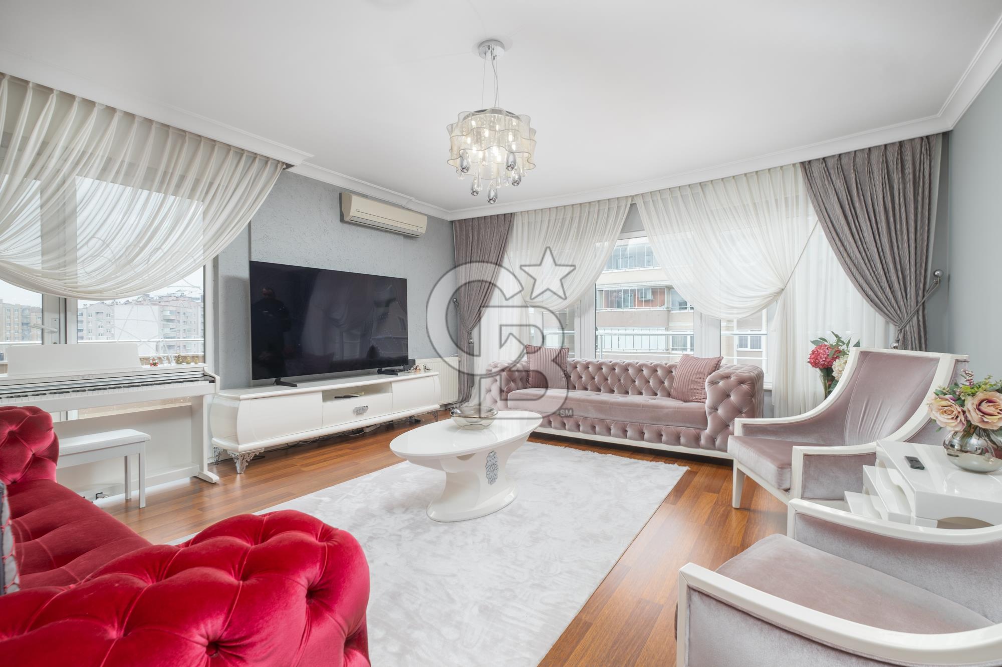 CB AMBIANCE'DAN ÖZLÜCE GÖLPARK SİTESİNDE SATILIK 4+1 LÜX DUBLEX