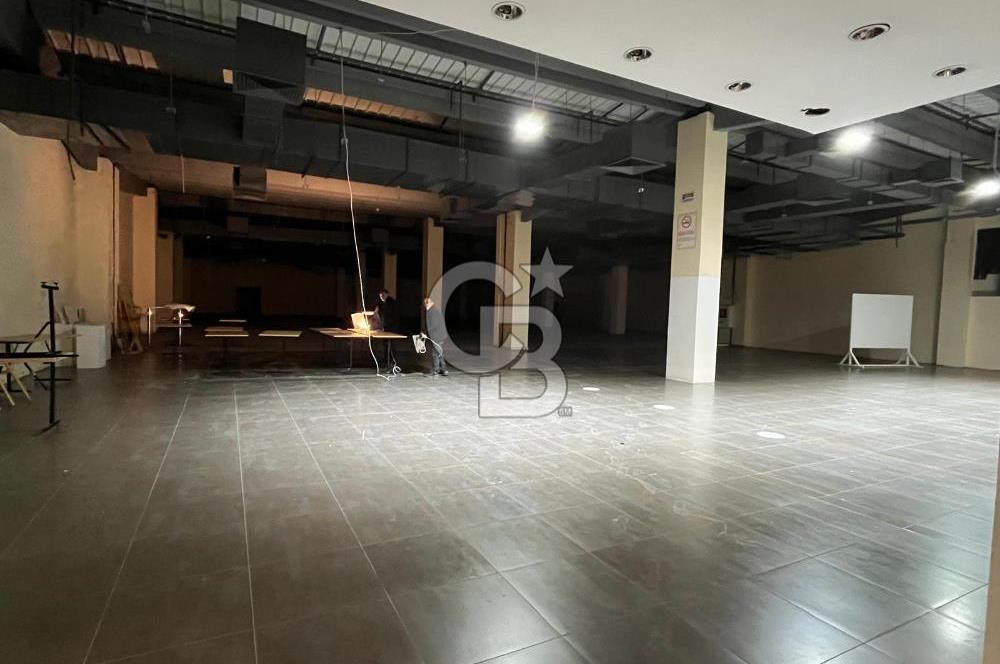 MESA PLAZA AVM'DE DEPOLU 1.755 m² YÜKSEK TAVANLI KİRALIK MAĞAZA