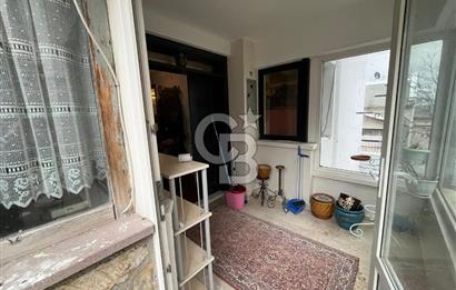 GÖLBAŞI KARŞIYAKA'DA GÖL MANZARALI TRİPLEKS SATILIK VİLLA