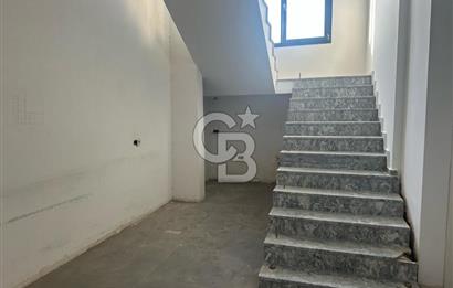 Bodrum Yalıkavak-Gündoğan Yolunda Yüksek Tabela Değerli Kiralık Dükkan