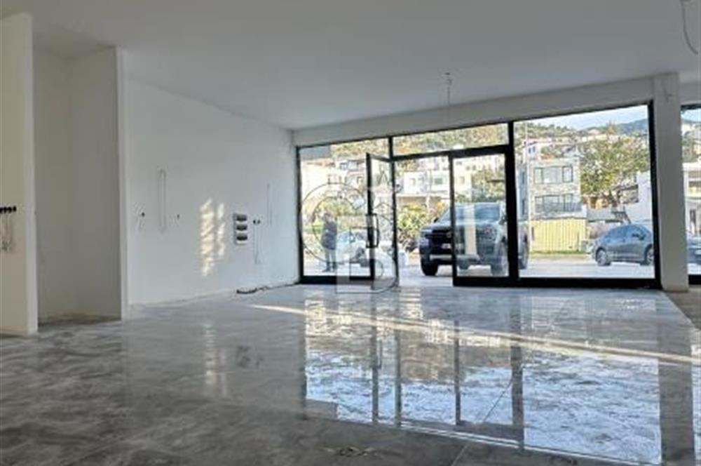 Bodrum Yalıkavak-Gündoğan Yolunda Yüksek Tabela Değerli Kiralık Dükkan