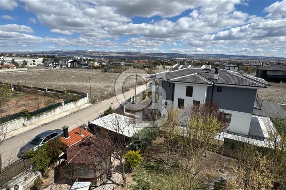 Cb Vizyon Tuğba ERKAL'dan Merkezi Konum Avantajlı Fiyata Villa