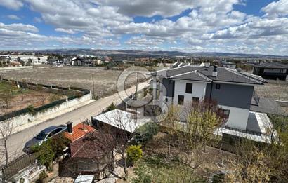 Cb Vizyon Tuğba ERKAL'dan Merkezi Konum Avantajlı Fiyata Villa