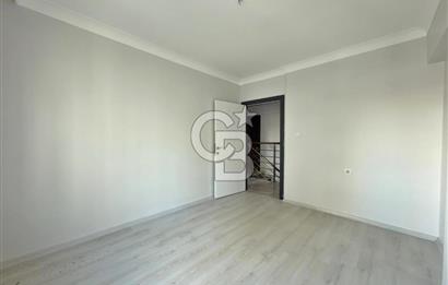 YIL SONU FIRSATI! TEK BLOKLU SİTEDE CD DİBİ MANZARALI 4+1 DUBLEX