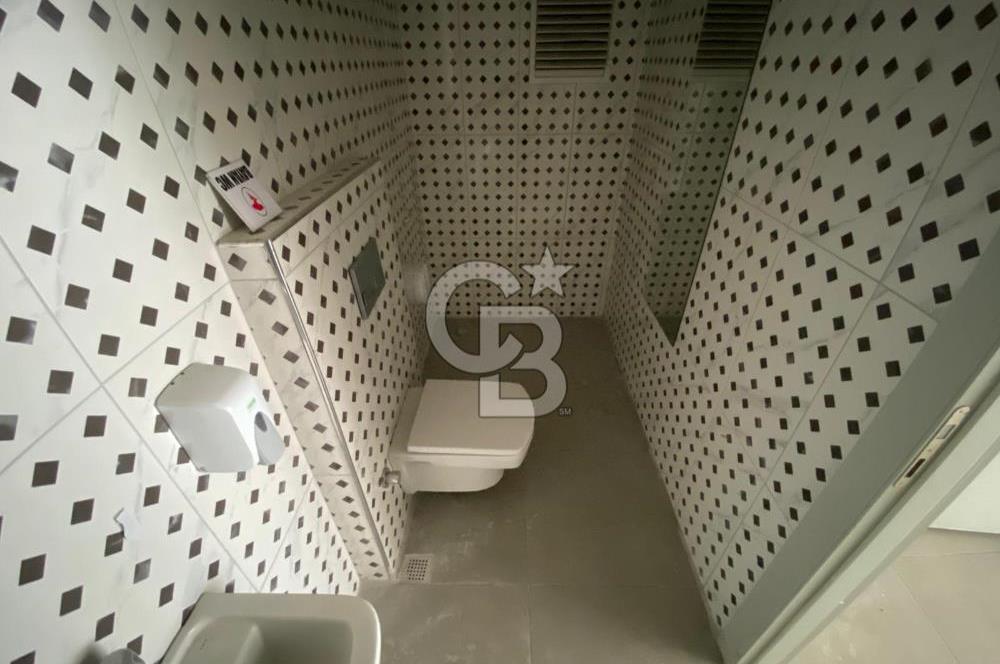 DİKMENDE KOMPLE KİRALIK BİNA 1.700 M² TEK BAĞIMSIZ HAVUZLU