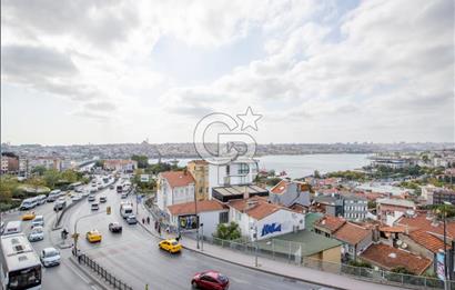 Şişhane'de Cadde üzerinde Kesintisiz Haliç Manzaralı Satılık