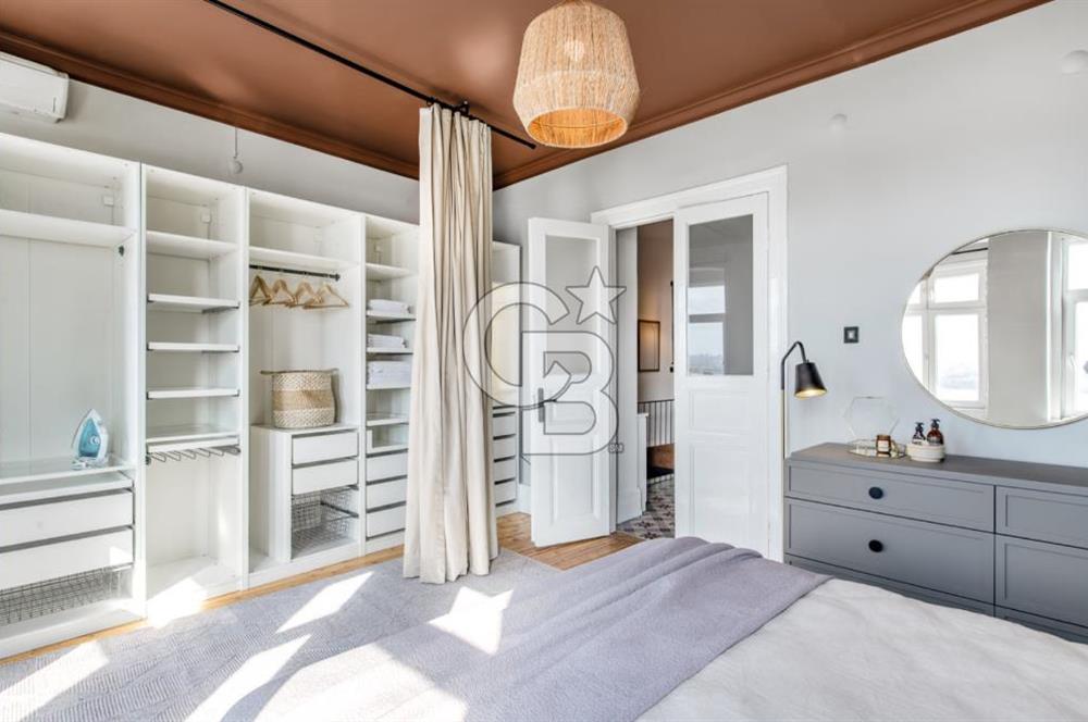 Şişhane'de Cadde üzerinde Kesintisiz Haliç Manzaralı Satılık