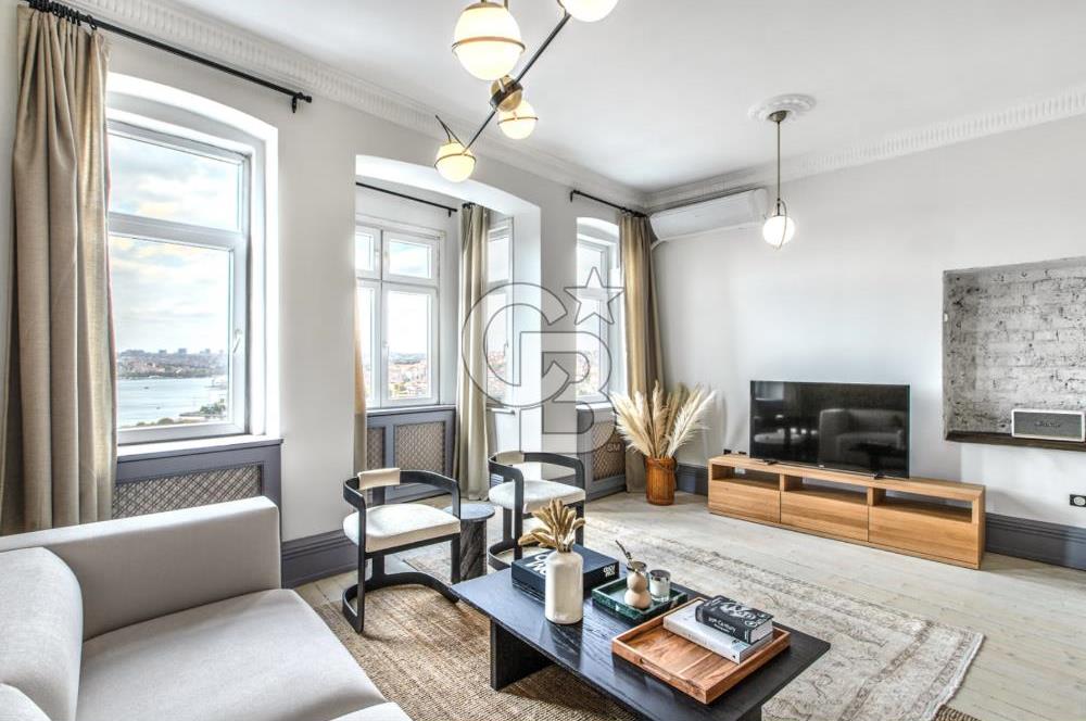 Şişhane'de Cadde üzerinde Kesintisiz Haliç Manzaralı Satılık