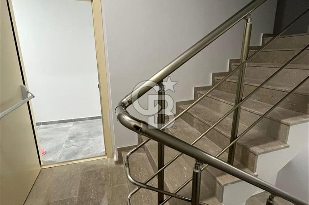 Pendik Hastane ve Metro karşısında site içi 2+1 kiralık daire 