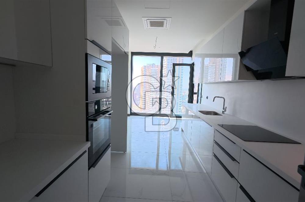 Mahal Bomonti’de 18. Kat | Panoramik Deniz & Şehir Manzaralı | Üst Segment 3,5+1 Rezidans