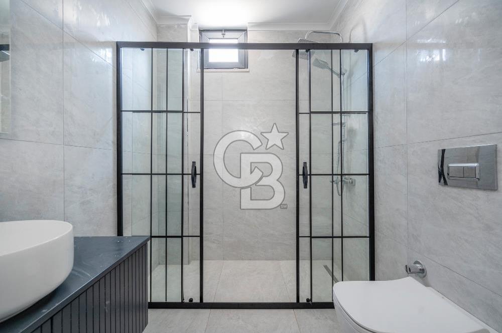 GÜMÜŞTEPE'DE SİTE İÇİ HAVUZLU KAPALI OTOPARKLI SATILIK 6+1 VİLLA