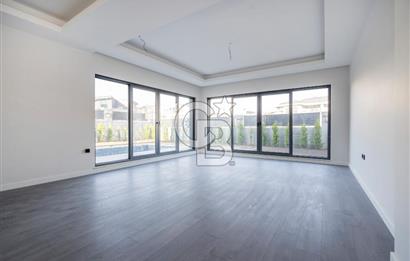 GÜMÜŞTEPE'DE SİTE İÇİ HAVUZLU KAPALI OTOPARKLI SATILIK 6+1 VİLLA