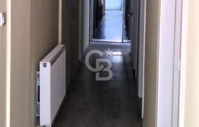 Göztepe’de Sahile Çok Yakın Asansörlü Ara Kat 3+1