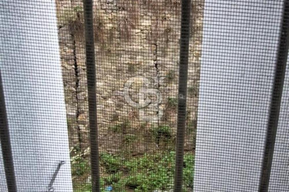 Göztepe’de Sahile Çok Yakın Asansörlü Ara Kat 3+1