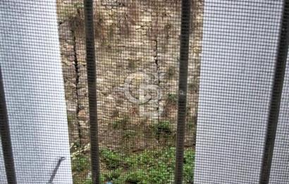 Göztepe’de Sahile Çok Yakın Asansörlü Ara Kat 3+1