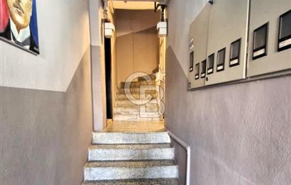 Göztepe’de Sahile Çok Yakın Asansörlü Ara Kat 3+1