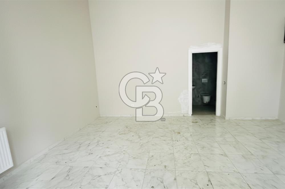 ERENKÖY , BAĞDAT CD.NE 1.BİNA CAMİ SK.TA 75m2 ÖN KULLANIMLI DÜKKAN & MAĞAZA