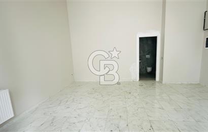 ERENKÖY , BAĞDAT CD.NE 1.BİNA CAMİ SK.TA 75m2 ÖN KULLANIMLI DÜKKAN & MAĞAZA