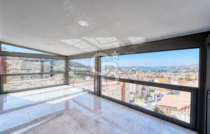 FOÇA'DA SATILIK DENİZ MANZARALI ASANSÖRLÜ HAVUZLU MUHTEŞEM VİLLA