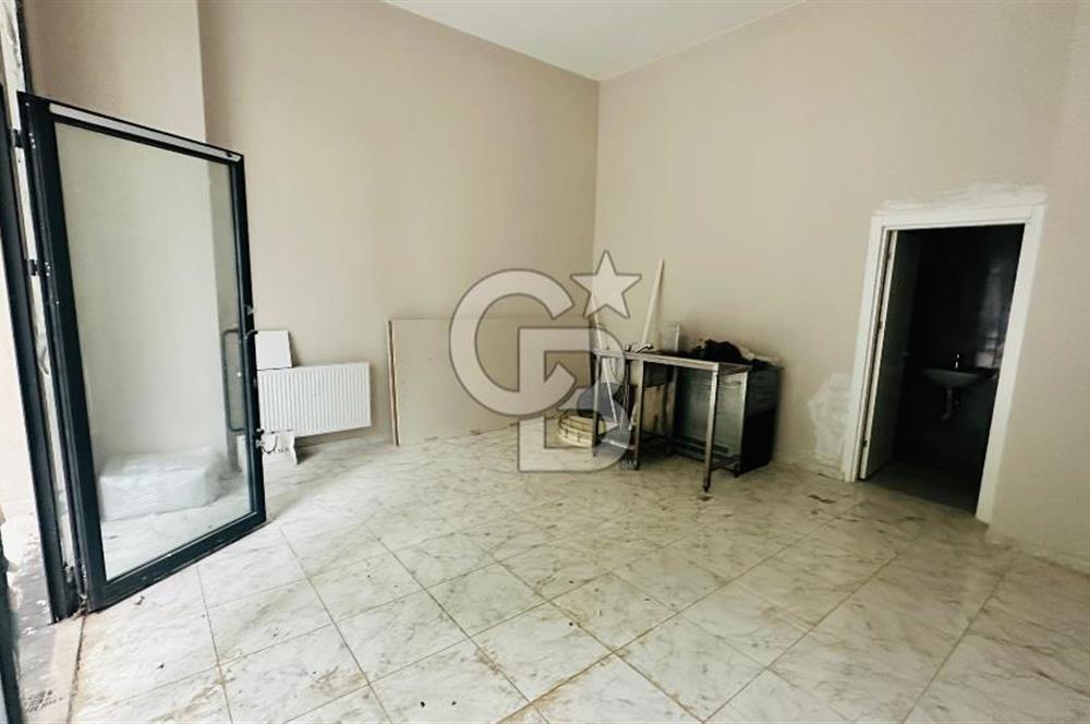 ERENKÖY , BAĞDAT CD.NE 1.BİNA CAMİ SK.TA 75m2 ÖN KULLANIMLI DÜKKAN & MAĞAZA