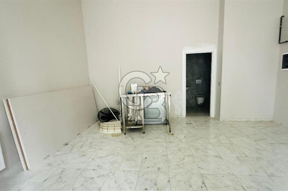 ERENKÖY , BAĞDAT CD.NE 1.BİNA CAMİ SK.TA 75m2 ÖN KULLANIMLI DÜKKAN & MAĞAZA