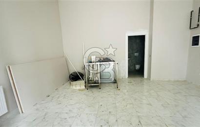 ERENKÖY , BAĞDAT CD.NE 1.BİNA CAMİ SK.TA 75m2 ÖN KULLANIMLI DÜKKAN & MAĞAZA