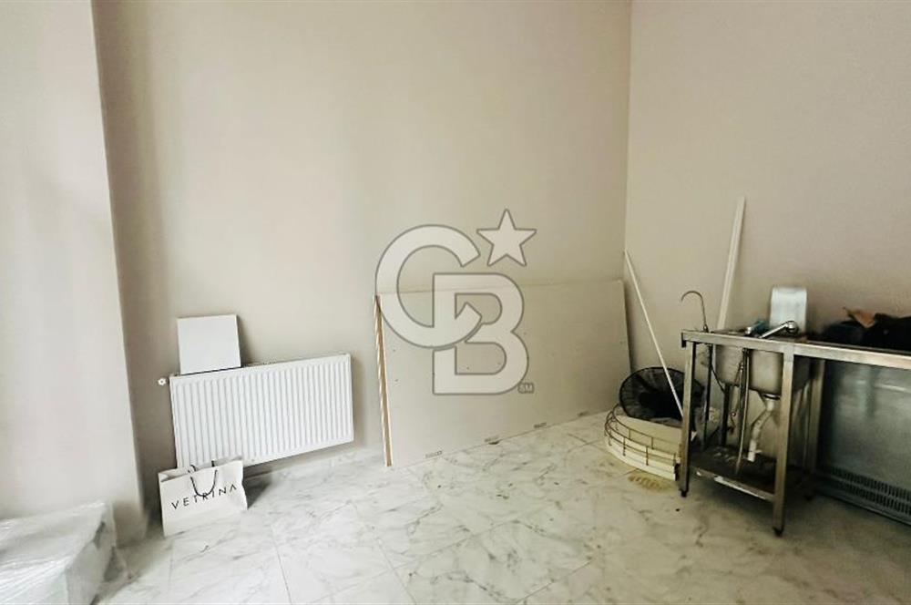 ERENKÖY , BAĞDAT CD.NE 1.BİNA CAMİ SK.TA 75m2 ÖN KULLANIMLI DÜKKAN & MAĞAZA