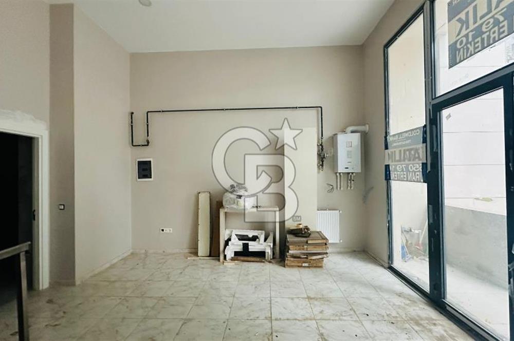 ERENKÖY , BAĞDAT CD.NE 1.BİNA CAMİ SK.TA 75m2 ÖN KULLANIMLI DÜKKAN & MAĞAZA