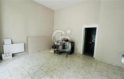 ERENKÖY , BAĞDAT CD.NE 1.BİNA CAMİ SK.TA 75m2 ÖN KULLANIMLI DÜKKAN & MAĞAZA