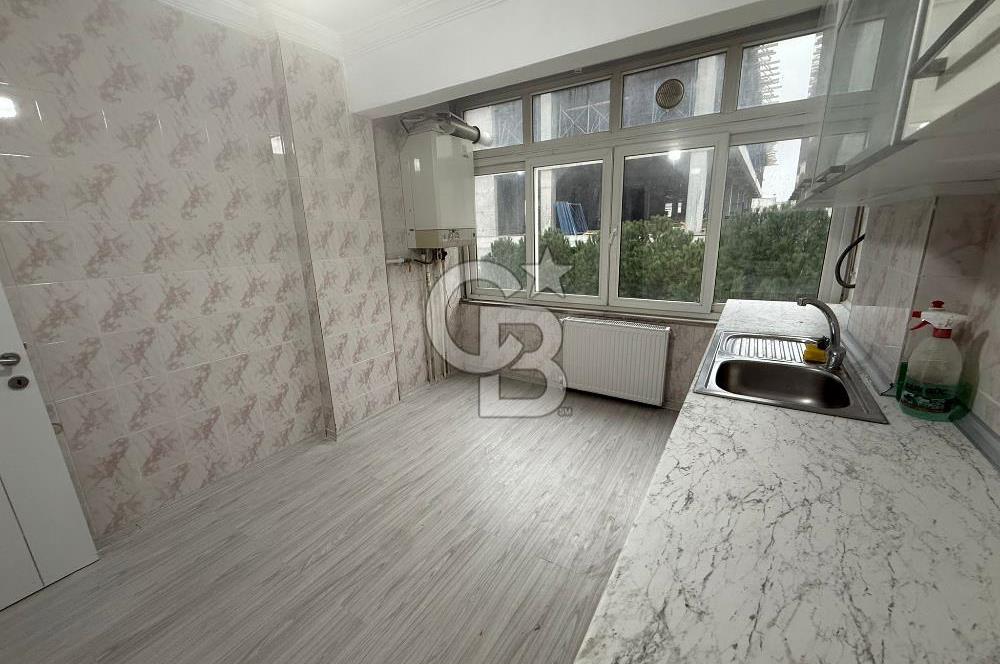 Komple Sıfır Tadilatlı, Merkezi, Büyük Tip Kiralık 1+1 Daire