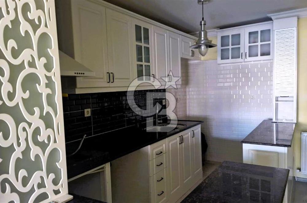 Göztepe’de Sahile Çok Yakın Asansörlü Ara Kat 3+1