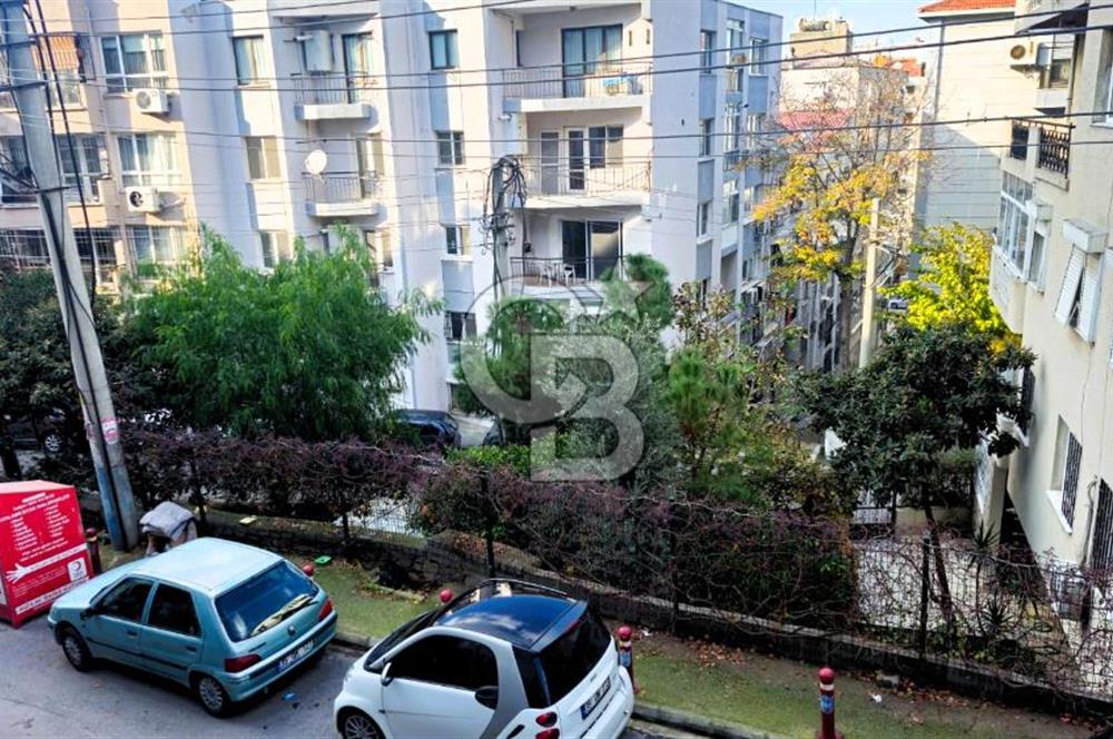 Göztepe’de Sahile Çok Yakın Asansörlü Ara Kat 3+1