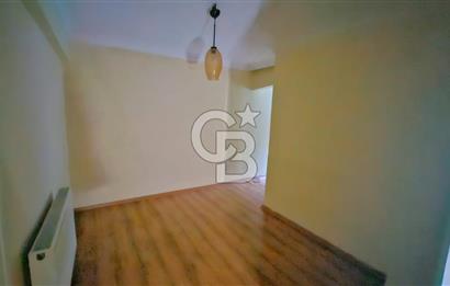 Göztepe’de Sahile Çok Yakın Asansörlü Ara Kat 3+1