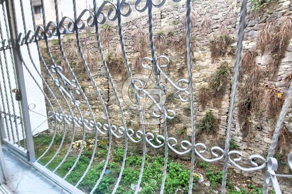 Göztepe’de Sahile Çok Yakın Asansörlü Ara Kat 3+1