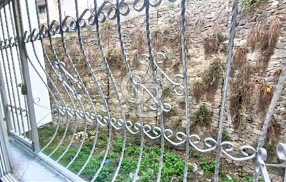 Göztepe’de Sahile Çok Yakın Asansörlü Ara Kat 3+1