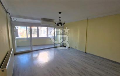 Göztepe’de Sahile Çok Yakın Asansörlü Ara Kat 3+1