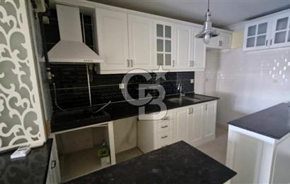 Göztepe’de Sahile Çok Yakın Asansörlü Ara Kat 3+1