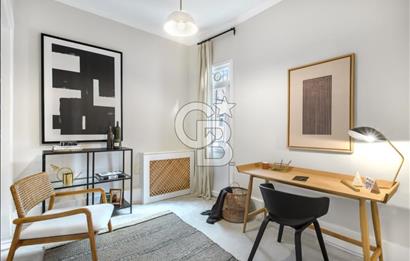 Şişhane'de Cadde üzerinde Kesintisiz Haliç Manzaralı Satılık