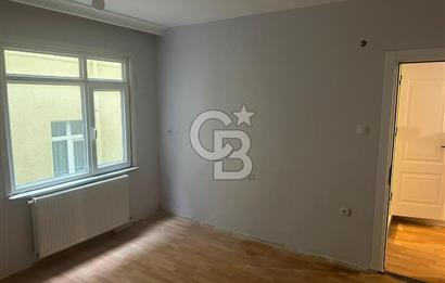 PENDİK ESENYALI'DA YENİLENMİŞ SATILIK FIRSAT 2+1 DAİRE
