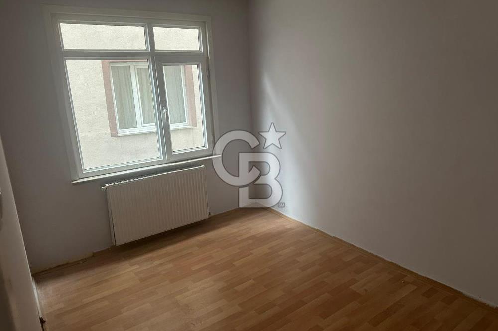 PENDİK ESENYALI'DA YENİLENMİŞ SATILIK FIRSAT 2+1 DAİRE