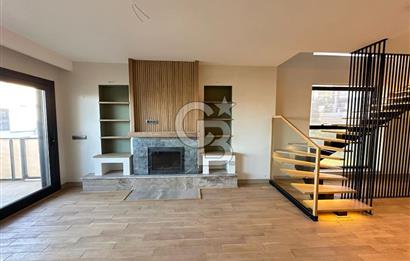 Gömeç Karaağaç Denize Sıfır 6+2 Satılık Villa